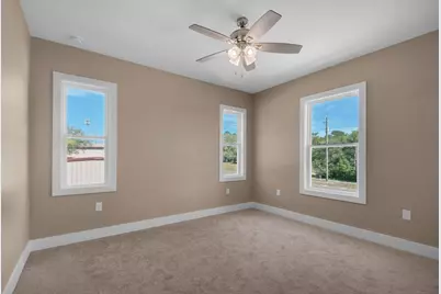 431 Adams Avenue, Valparaiso, FL 32580 - Photo 16