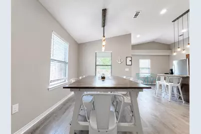 8924 Quail Roost Drive, Navarre, FL 32566 - Photo 6