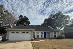 128 Menzel St, Valparaiso, FL 32580 - Photo 2