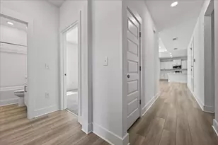 210 Lyla Ln, Crestview, FL 32539 - Photo 6