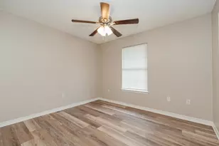 226 Runnymeade Dr, Crestview, FL 32539 - Photo 8