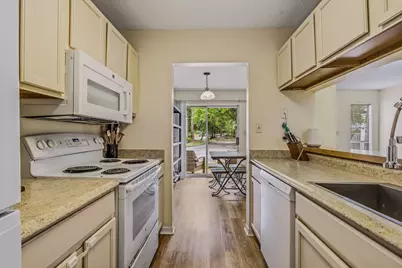 31 SE Park Circle #UNIT 2, Fort Walton Beach, FL 32548 - Photo 14