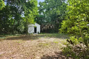 229 NW Holmes Blvd, Fort Walton Beach, FL 32548 - Photo 12