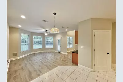 4683 Lovegrass Lane, Crestview, FL 32539 - Photo 16