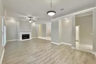 4683 Lovegrass Ln, Crestview, FL 32539 - Photo 10