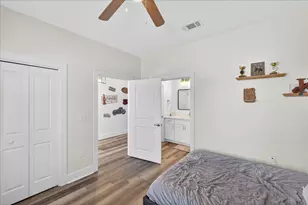 100 SE Carson Dr, Fort Walton Beach, FL 32548 - Photo 18
