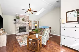 134 Wright Cir, Niceville, FL 32578 - Photo 6