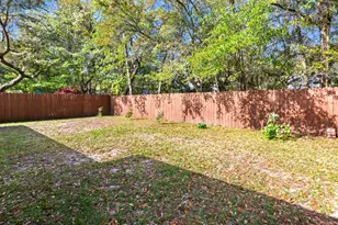 134 Wright Cir, Niceville, FL 32578 - Photo 16