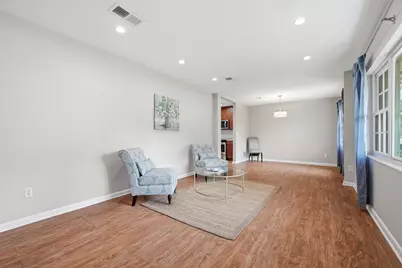 514 E Hollywood Boulevard, Mary Esther, FL 32569 - Photo 8