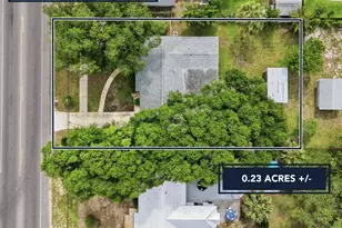 514 E Hollywood Blvd, Mary Esther, FL 32569 - Photo 2