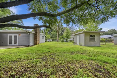 514 E Hollywood Boulevard, Mary Esther, FL 32569 - Photo 52