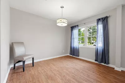 514 E Hollywood Boulevard, Mary Esther, FL 32569 - Photo 10