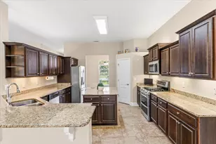 2256 Reed Ridge Ct, Navarre, FL 32566 - Photo 16