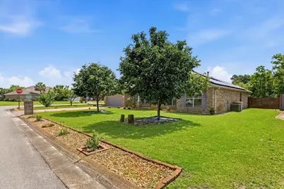 2256 Reed Ridge Court, Navarre, FL 32566 - Photo 4