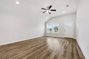 661 Lee Ave, Crestview, FL 32539 - Photo 2