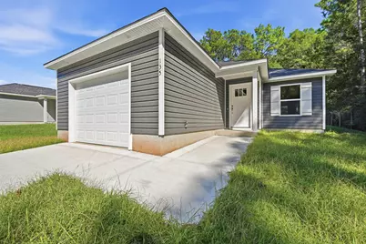 135 Loftin Street, Defuniak Springs, FL 32435 - Photo 1