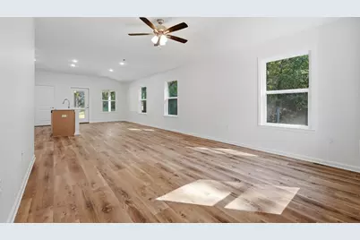 135 Loftin Street, Defuniak Springs, FL 32435 - Photo 14