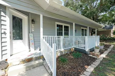 309 Ashley Drive, Crestview, FL 32536 - Photo 4