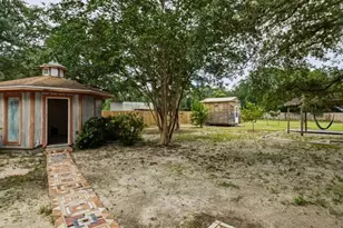 1918 Vizcaya Dr, Navarre, FL 32566 - Photo 28