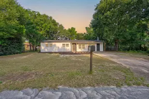 402 Gerold St, Fort Walton Beach, FL 32547 - Photo 1