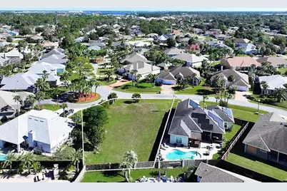 107 Grove Isle Boulevard, Panama City Beach, FL 32408 - Photo 4