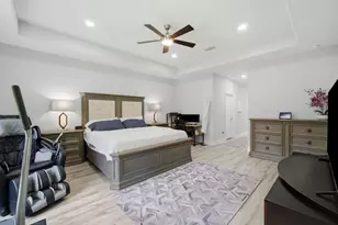 7703 Freesia Cir, Navarre, FL 32566 - Photo 16