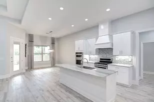 7703 Freesia Cir, Navarre, FL 32566 - Photo 4