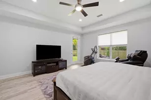 7703 Freesia Cir, Navarre, FL 32566 - Photo 18