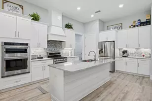 7703 Freesia Cir, Navarre, FL 32566 - Photo 6