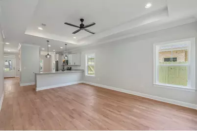 1404 Hickory Street, Niceville, FL 32578 - Photo 8