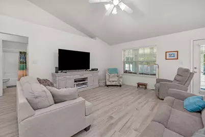 8120 Hartington Drive, Navarre, FL 32566 - Photo 4