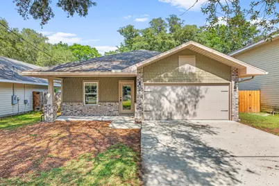 302 N Palm Boulevard, Niceville, FL 32578 - Photo 1