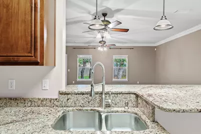302 N Palm Boulevard, Niceville, FL 32578 - Photo 14