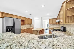 2319 Canal Dr, Niceville, FL 32578 - Photo 18