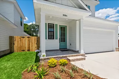 308 B Okaloosa Avenue, Valparaiso, FL 32580 - Photo 2