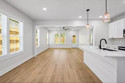308 B Okaloosa Avenue, Valparaiso, FL 32580 - Photo 6