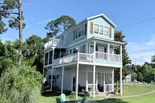 197 Bayshore Dr, Niceville, FL 32578 - Photo 2
