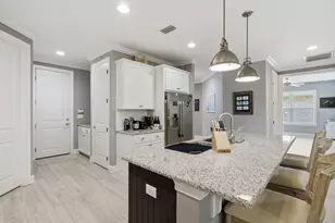 76 Oaktree Blvd, Freeport, FL 32439 - Photo 8