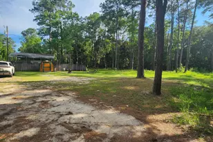 540 Smokehouse Lake Rd, Ponce de Leon, FL 32455 - Photo 1