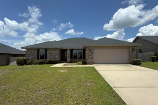 2112 Queen St, Crestview, FL 32536 - Photo 1