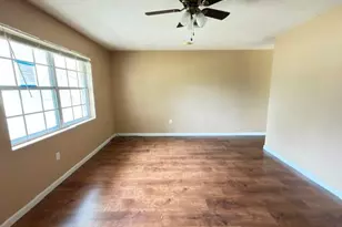 516 Forrest Ct, Crestview, FL 32539 - Photo 2