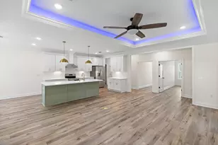 498 Robert Ave, Niceville, FL 32578 - Photo 8