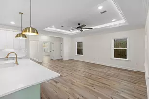 498 Robert Ave, Niceville, FL 32578 - Photo 10