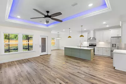 498 Robert Avenue, Niceville, FL 32578 - Photo 8