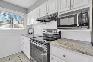 940 US-98, Destin, FL 32541 - Photo 16