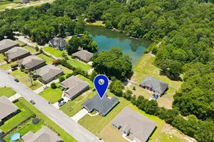 249 Paradise Palm Cir, Crestview, FL 32536 - Photo 6