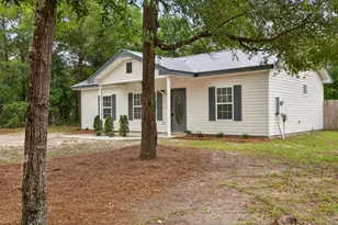 226 E Cypress Ave, Defuniak Springs, FL 32433 - Photo 32