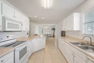 9 Newcastle Dr, Fort Walton Beach, FL 32547 - Photo 12