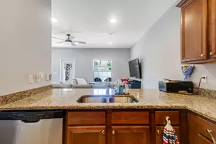 2109 Wilsons Plover Cir, Navarre, FL 32566 - Photo 10