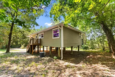 35 North Avenue, Freeport, FL 32439 - Photo 2